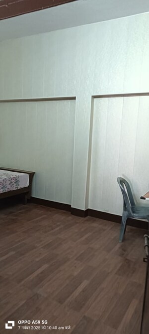 Room in 1.5 BHK Independent House at Khurram Nagar – for Rent