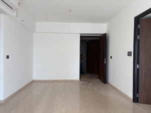 Room in 3 BHK Apartment at Lodha Sea Face, Worli – for Rent