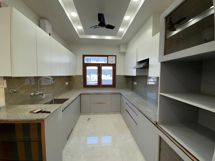 Kitchen, vipul-world-floors 3 Bedroom 1570 Sq.Ft. Builder Floor In Sector 48 Gurgaon 9425022