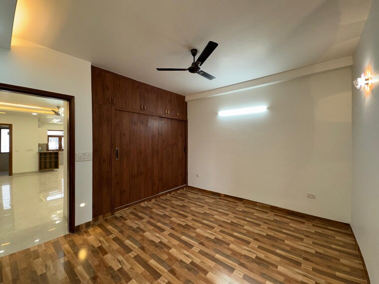 Bedroom, vipul-world-floors 3 Bedroom 1570 Sq.Ft. Builder Floor In Sector 48 Gurgaon 9425022