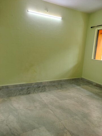 Room in 2 BHK Apartment at Thane East – for Rent