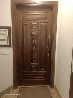 Building Lobby in 3 BHK Builder Floor at Sarvapriya Vihar – for Rent