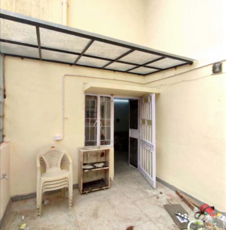 Room, dda-rosewood-apartments 3 Bedroom 1450 Sq.Ft. Apartment In Vasant Kunj Delhi 9425049