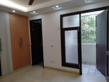 Room in 2 BHK Builder Floor at Malviya Nagar – for Sale