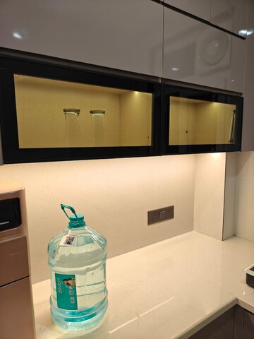 Furnished Amenities in 1 BHK Builder Floor at Malviya Nagar – for Rent