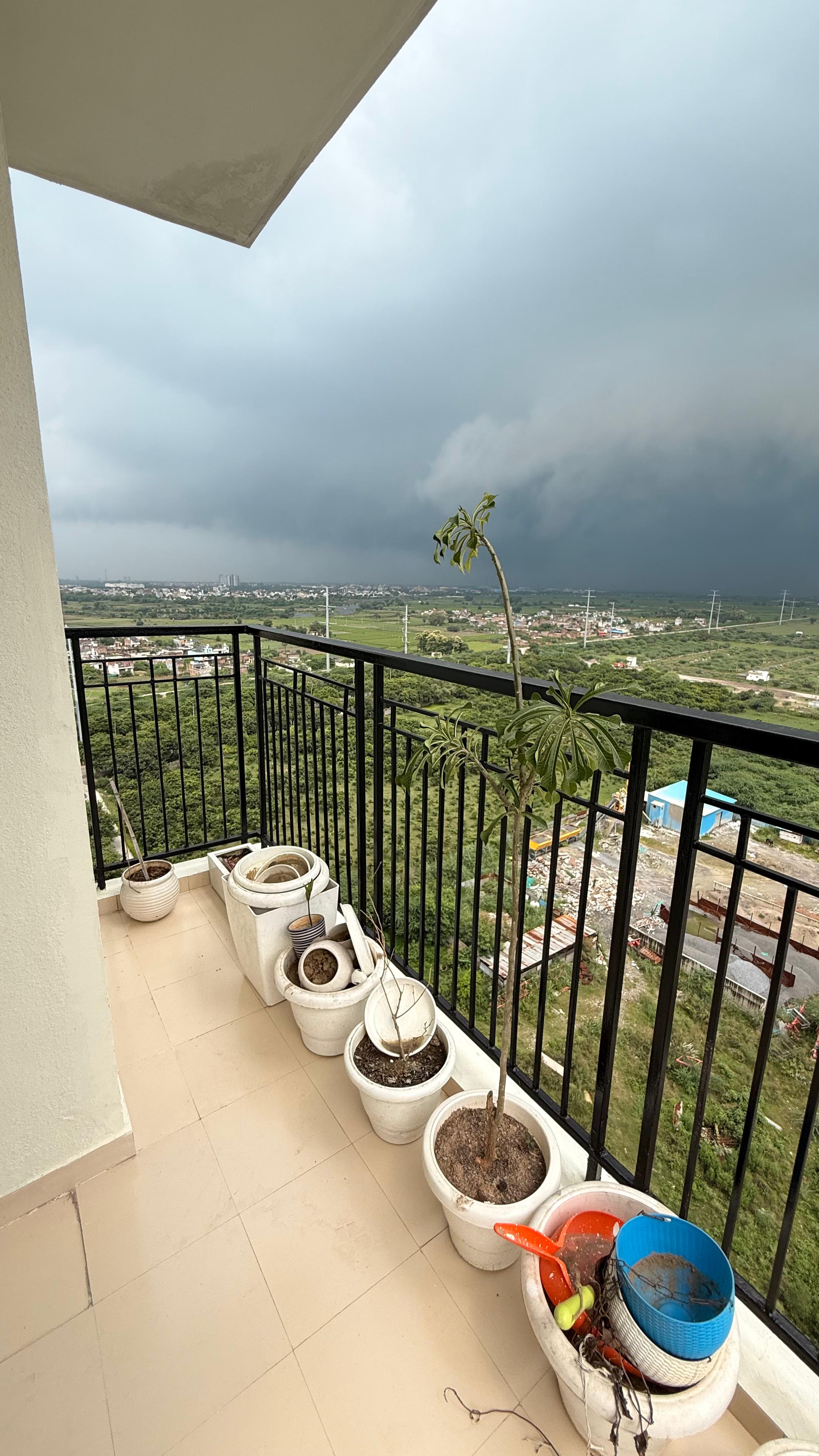 3.5 BHK + Servant Room Apartment For Rent in Urbtech Hilston