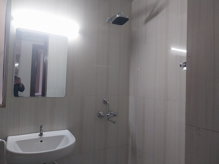 Bathroom, pivotal-riddhi-siddhi 2 Bedroom 587 Sq.Ft. Apartment In Sector 99 Gurgaon 9425084