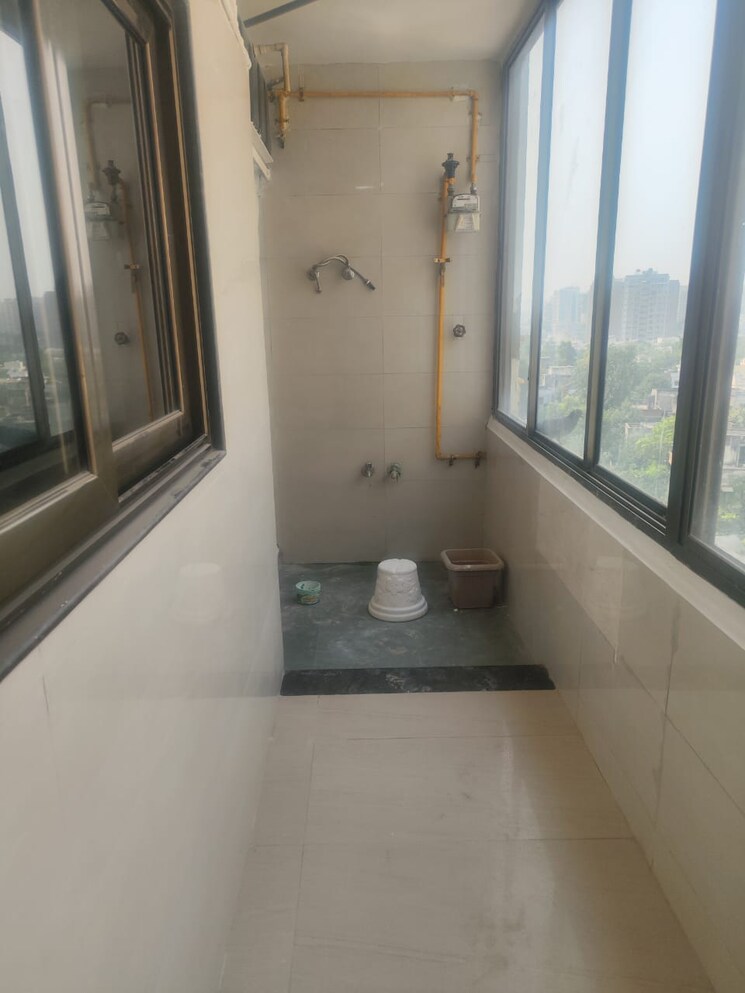 Washroom, shyamal 3 Bedroom 2800 Sq.Ft. Apartment In Shyamal Ahmedabad 9425091
