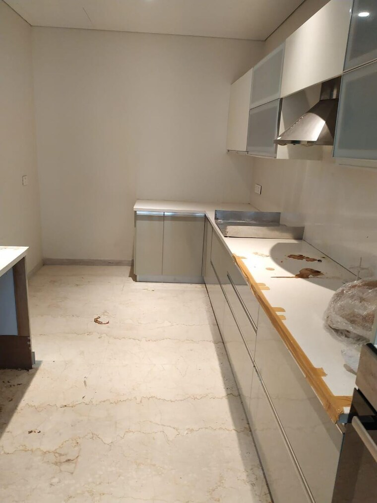 Kitchen, omkar-1973 3 Bedroom 1935 Sq.Ft. Apartment In Worli Mumbai 9425096