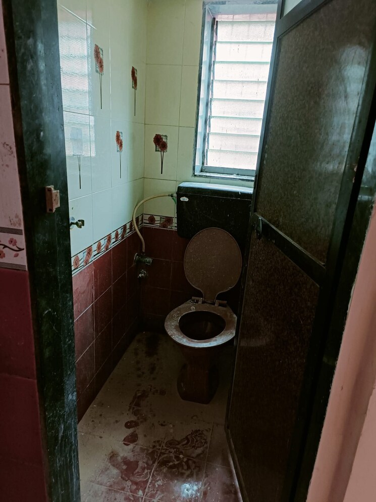 Bathroom, dombivli west 1 Bedroom 600 Sq.Ft. Apartment In Dombivli West Thane 9425140