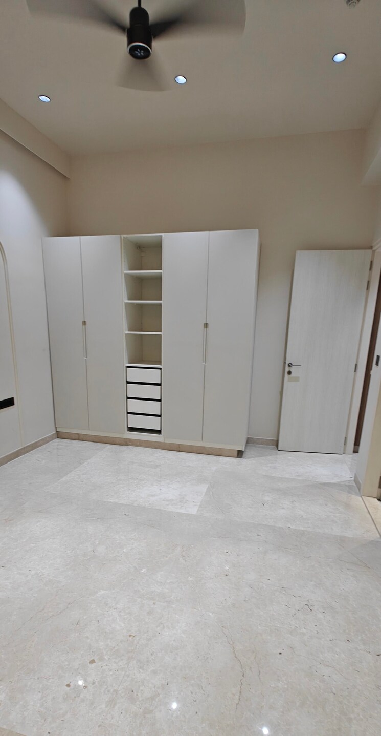 Room, indiabulls-sky-forest 3 Bedroom 2021 Sq.Ft. Apartment In Lower Parel Mumbai 9425147