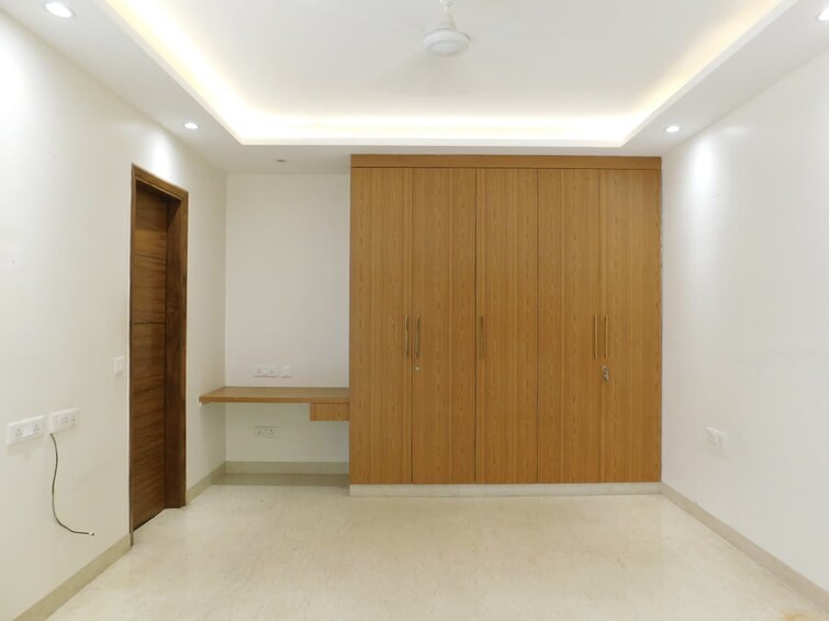 Cover Image, lajpat nagar iii 4 Bedroom 300 Sq.Ft. Builder Floor In Lajpat Nagar Iii Delhi 9425148