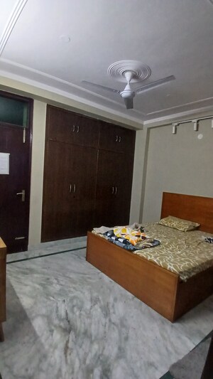 Room in 2 BHK Apartment at Noor Nagar – for Sale