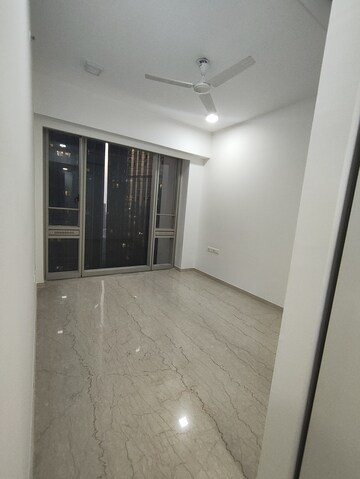 Room in 3 BHK Apartment at Lodha Kiara, Worli – for Rent