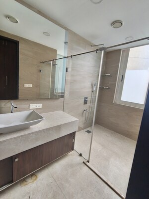Attached Bathroom in 4 BHK Apartment at Indiabulls Sky, Lower Parel – for Sale