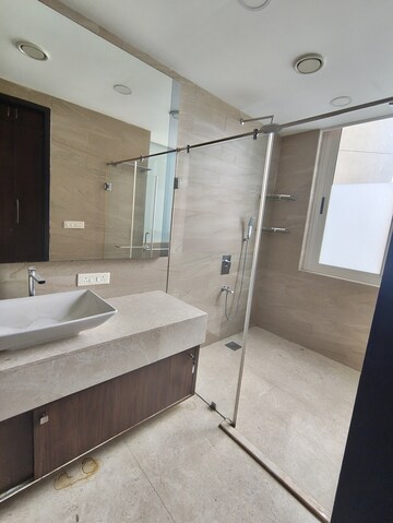 Attached Bathroom in 4 BHK Apartment at Indiabulls Sky, Lower Parel – for Sale