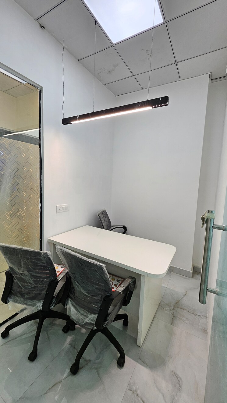 Team Area, dah-greentech-nx-one Commercial Office Space in IT/SEZ 856 Sq.Ft. In Tech Zone 4 Greater Noida Greater Noida 9425173