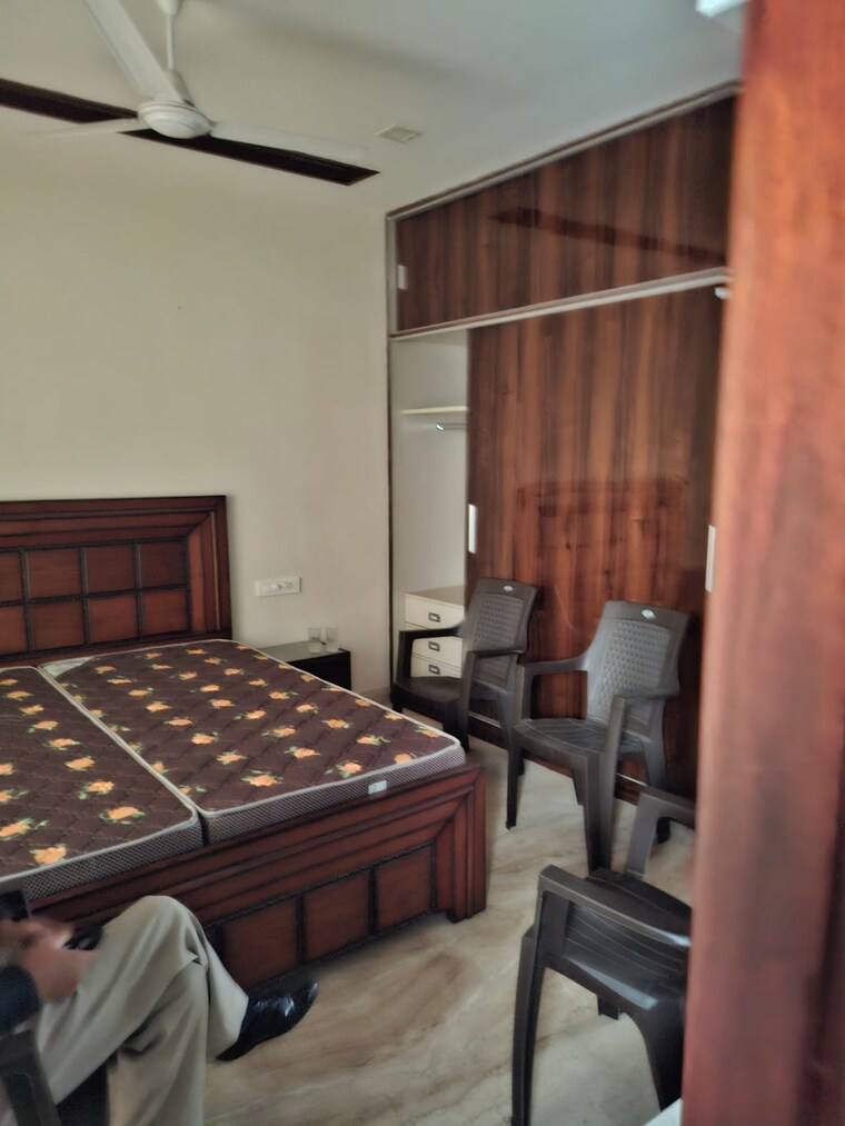 Bedroom, sector 15 3 Bedroom 3400 Sq.Ft. Builder Floor In Sector 15 Chandigarh 9425191