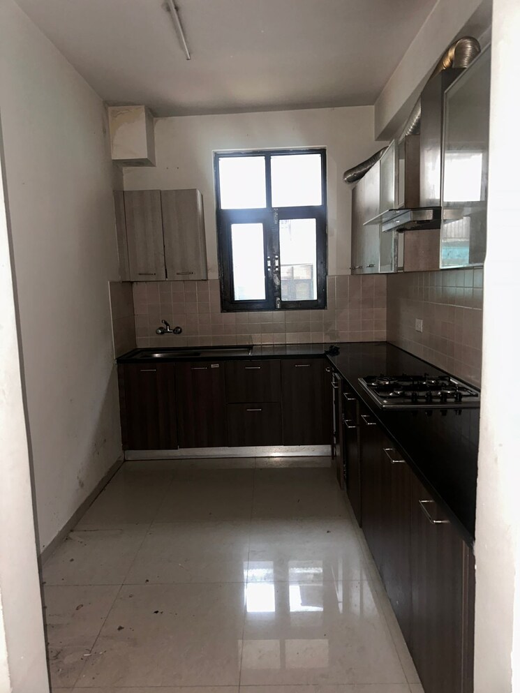 Kitchen, omaxe-new-chandigarh 3 Bedroom 1725 Sq.Ft. Builder Floor In North Mullanpur Chandigarh 9425198