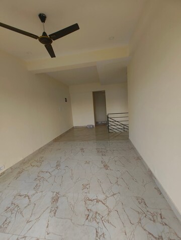 Room in 4 BHK Apartment at Shree Lakshmi Grand, Koramangala – for Rent