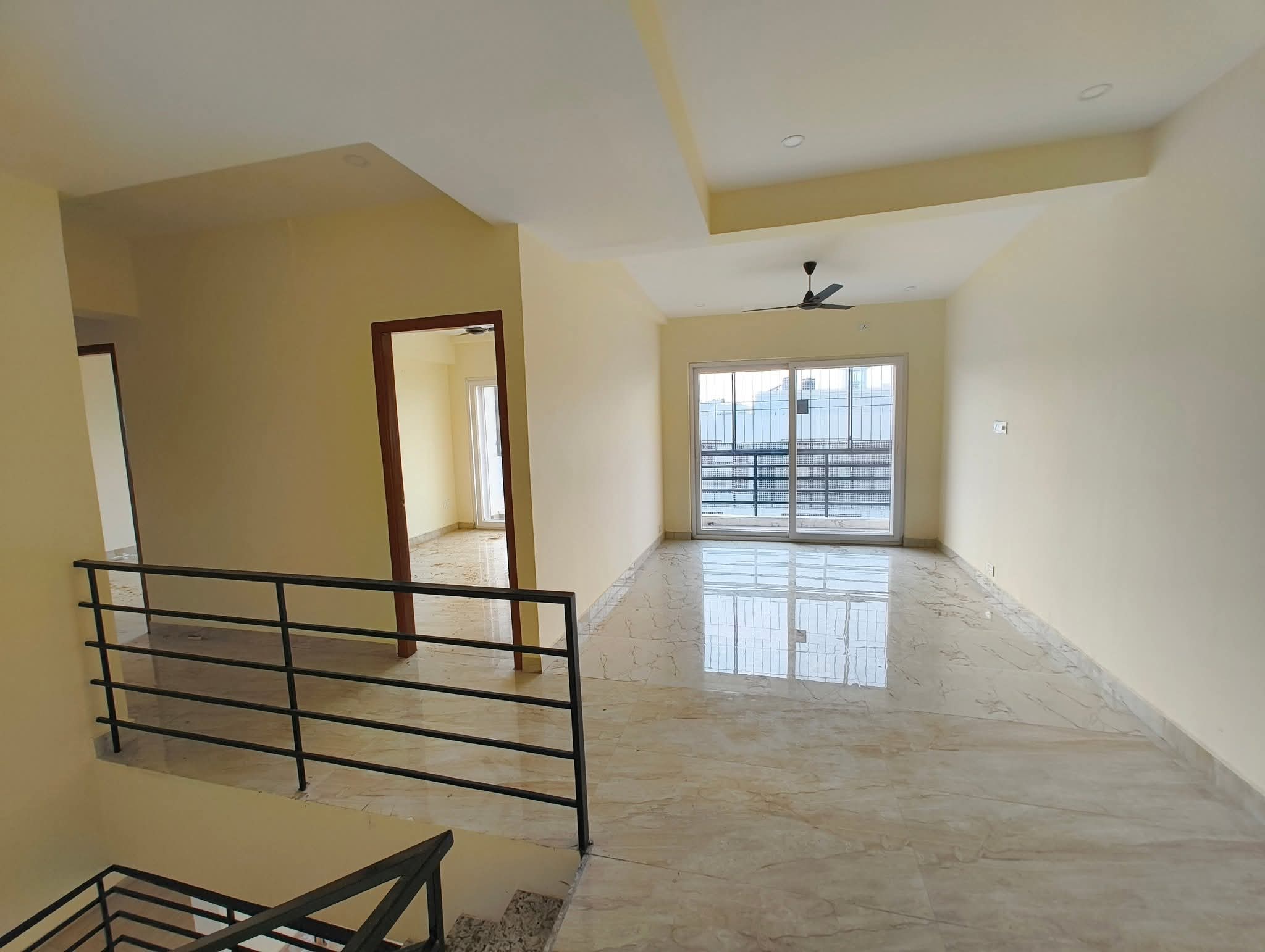 3.5 BHK + Pooja Room Apartment For Rent in G Corp Residency