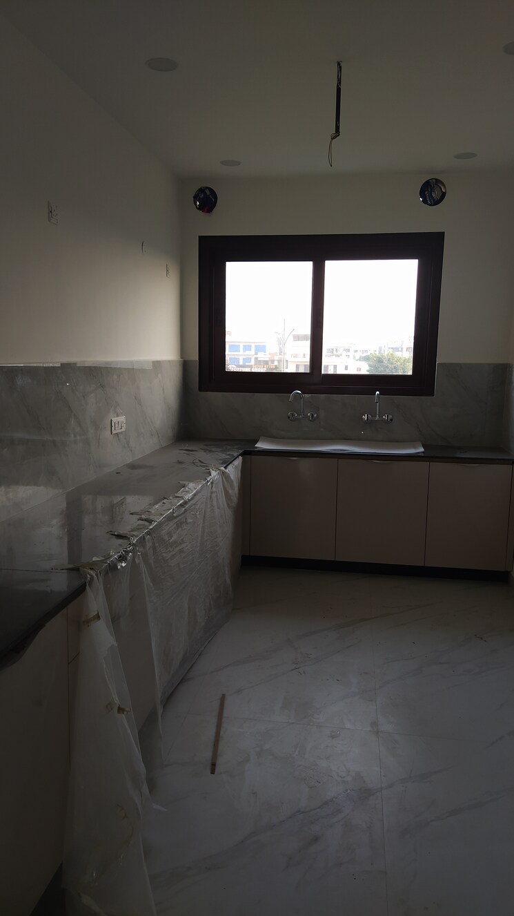 Kitchen, gmada-eco-city 3 Bedroom 1800 Sq.Ft. Builder Floor In North Mullanpur Chandigarh 9425239