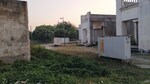 33 Sq.Yd. Land in DLF Hyde Park