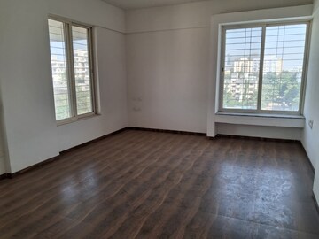 Room in 3 BHK Apartment at Aundh – for Sale