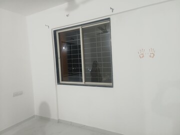 Room in 2 BHK Apartment at Achalare Spring Gardens, Moshi – for Rent