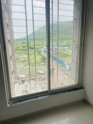 Room in 2 BHK Apartment at Akshay Yash Grecia, Dhanori – for Rent