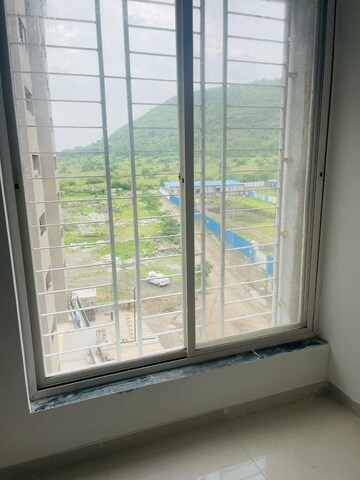 Room in 2 BHK Apartment at Akshay Yash Grecia, Dhanori – for Rent