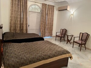 Master Bedroom in 3 BHK Builder Floor at Greater Kailash I – for Rent