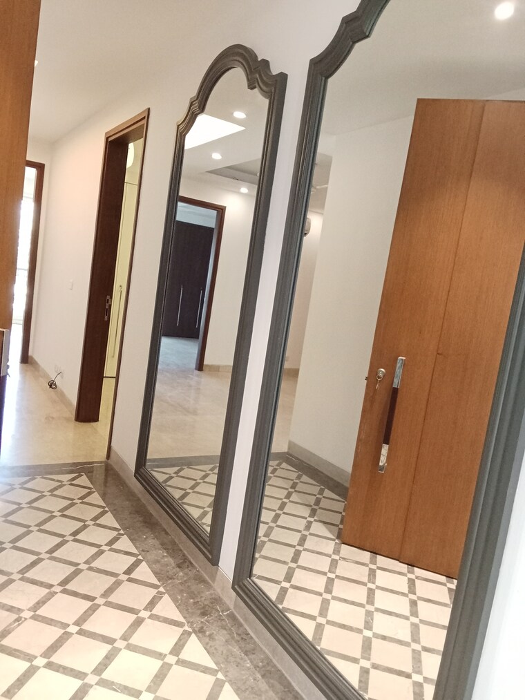 undefined, green park 4 Bedroom 2900 Sq.Ft. Builder Floor In Green Park Delhi 9425300