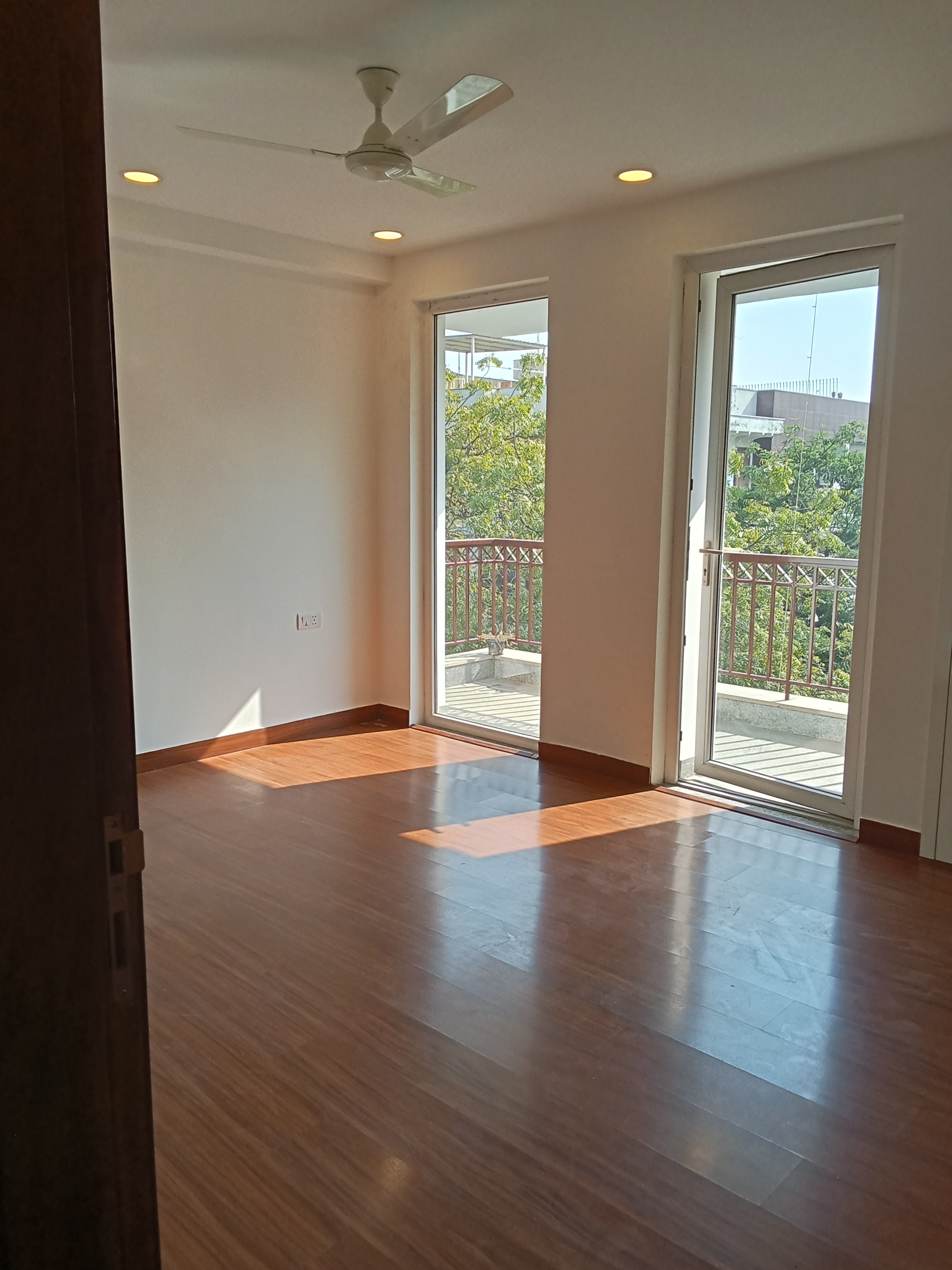 4 BHK + Servant Room Builder Floor For Rent in Green Park 