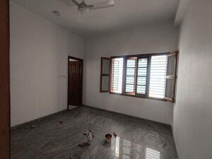 Room in 3 BHK Independent House at Hsr Layout – for Rent