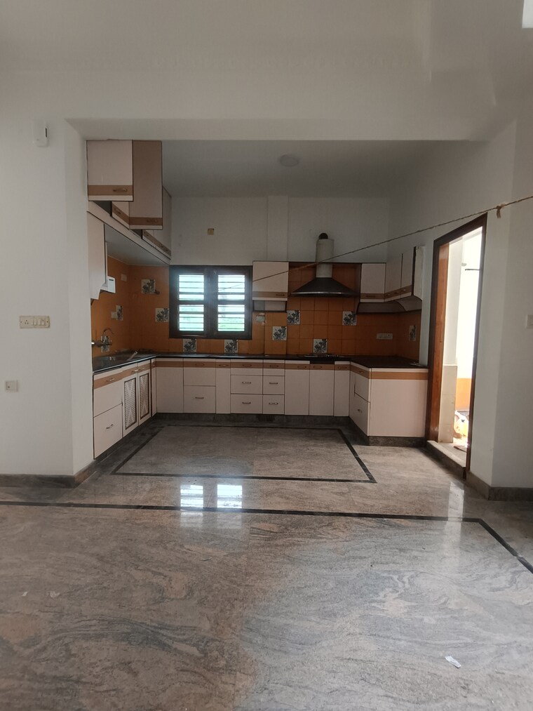 Kitchen, hsr layout 3 Bedroom 2400 Sq.Ft. Independent House In Hsr Layout Bangalore 9425318