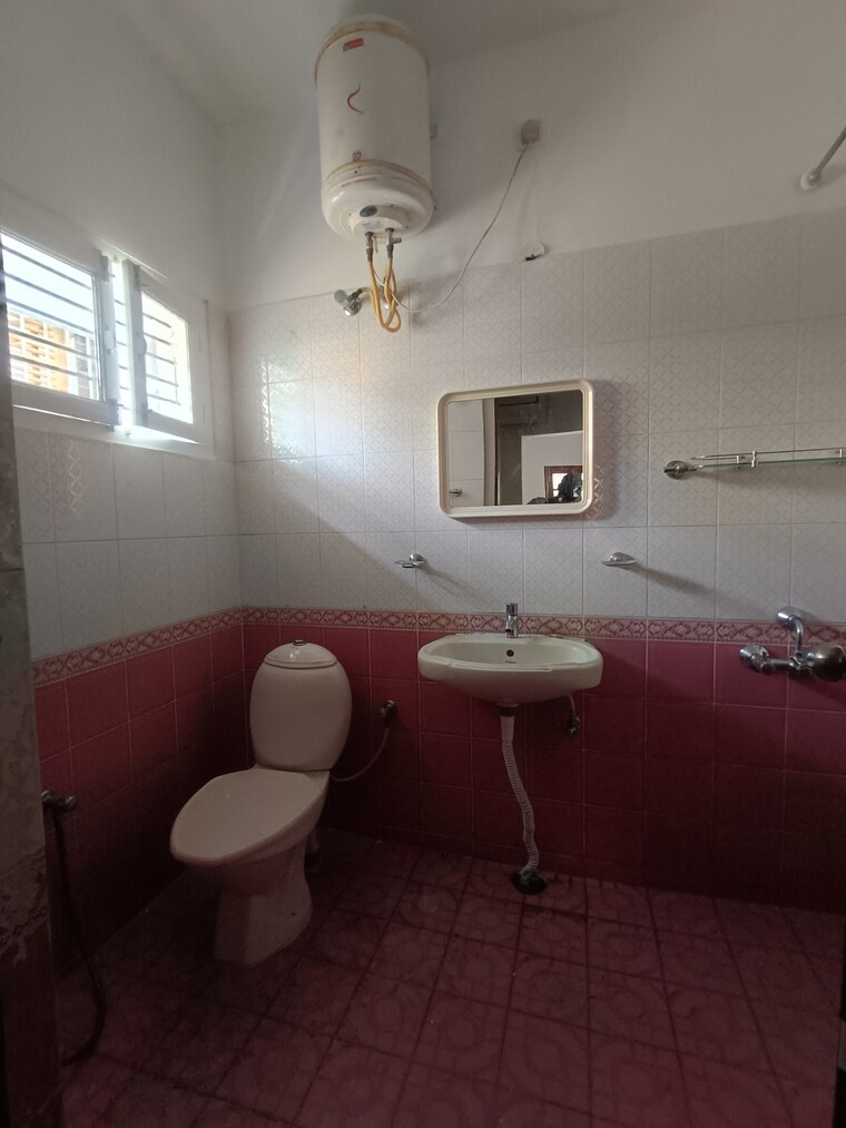 Bathroom, hsr layout 3 Bedroom 2400 Sq.Ft. Independent House In Hsr Layout Bangalore 9425318
