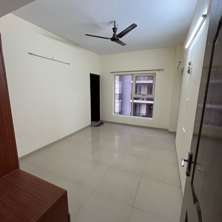 Room, trishla-city 3 Bedroom 1550 Sq.Ft. Apartment In High Ground Zirakpur 9425328