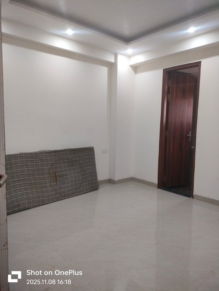 Room, anamika-enclave 3 Bedroom 1900 Sq.Ft. Builder Floor In Sector 14 Gurgaon 9425343