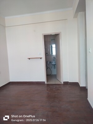 Room in 3.5 BHK Apartment at Maxworth Premier Urban, Sector 15 – for Rent
