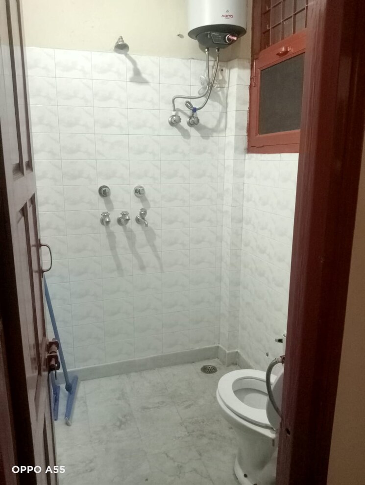 Bathroom, rail-vihar-apartment 2 Bedroom 800 Sq.Ft. Apartment In Sector 15 Gurgaon 9425355