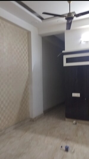 Room in 2 BHK Builder Floor at ABCZ East Sapphire, Sector 45 – for Rent