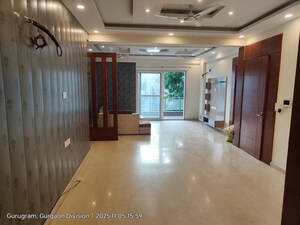Room in 4 BHK Builder Floor at Palam Vihar Residents Association, Palam Vihar – for Rent