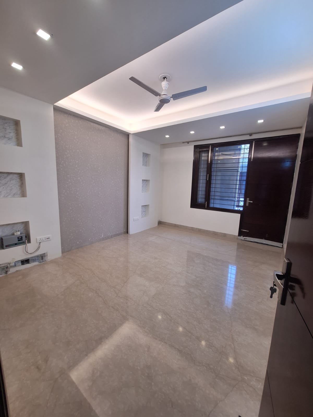 4 BHK + Pooja Room 2500 Sq.Ft. Builder Floor in Palam Vihar Residents Association