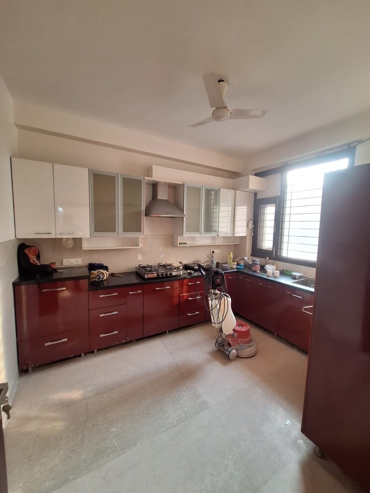 Bedroom, palam-vihar-residents-association 4 Bedroom 2500 Sq.Ft. Builder Floor In Palam Vihar Gurgaon 9425378