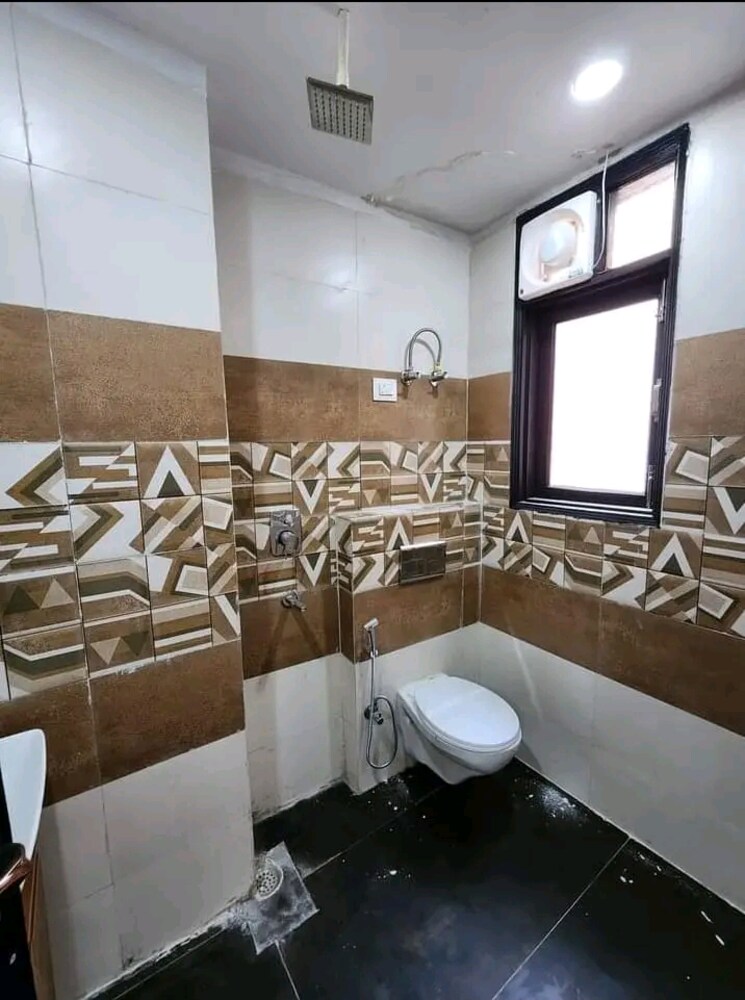 Kitchen, chattarpur 3 Bedroom 1250 Sq.Ft. Builder Floor In Chattarpur Delhi 9425397