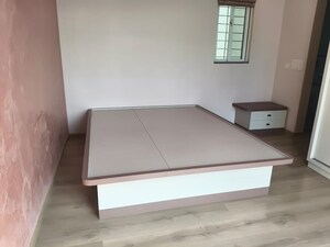 Room in 2 BHK Apartment at Kolte Patil 24K Sereno, Baner – for Rent