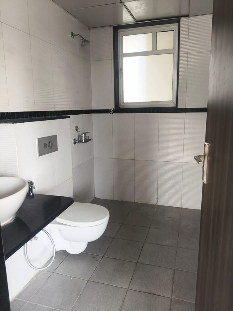 Bathroom, kolte-patil-24k-sereno 2 Bedroom 900 Sq.Ft. Apartment In Baner Pune 9425410
