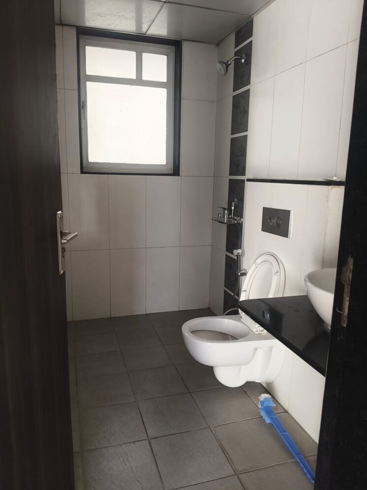 Bathroom, kolte-patil-24k-sereno 2 Bedroom 900 Sq.Ft. Apartment In Baner Pune 9425410