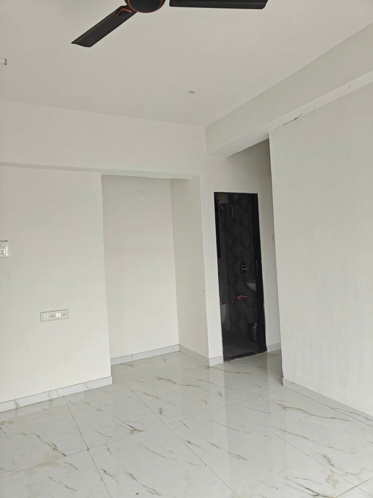 Room, malad west 2 Bedroom 700 Sq.Ft. Apartment In Malad West Mumbai 9425450